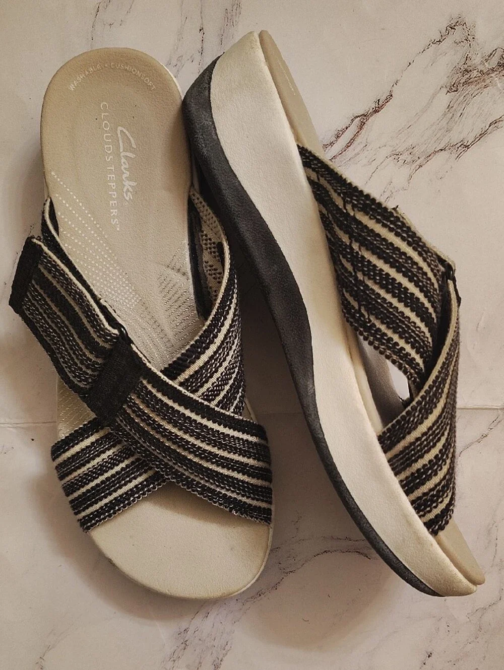 Clarks Women's Black and Cream Crossband Slip-On Sandals